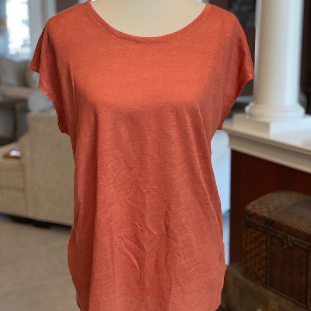 TAHARI Top burnt orange